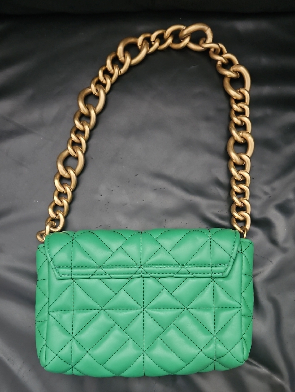 Zara Quilted Green Shoulder Medium Purse Bag Gold Chain Hardware - Picture 3 of 11